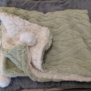 chin deken groen pompon 78×100